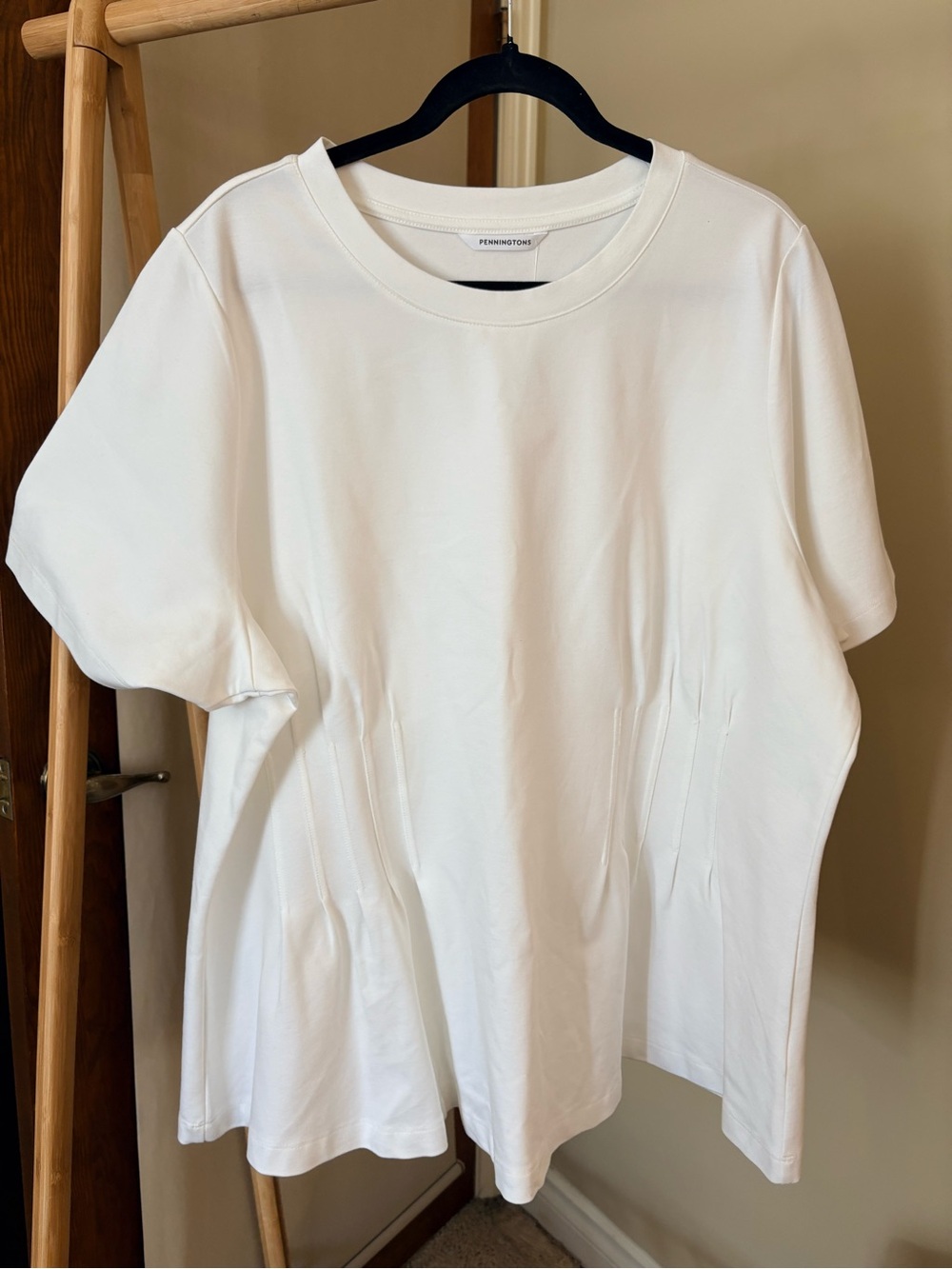 NWT - White Crew Neck Short Sleeve Top